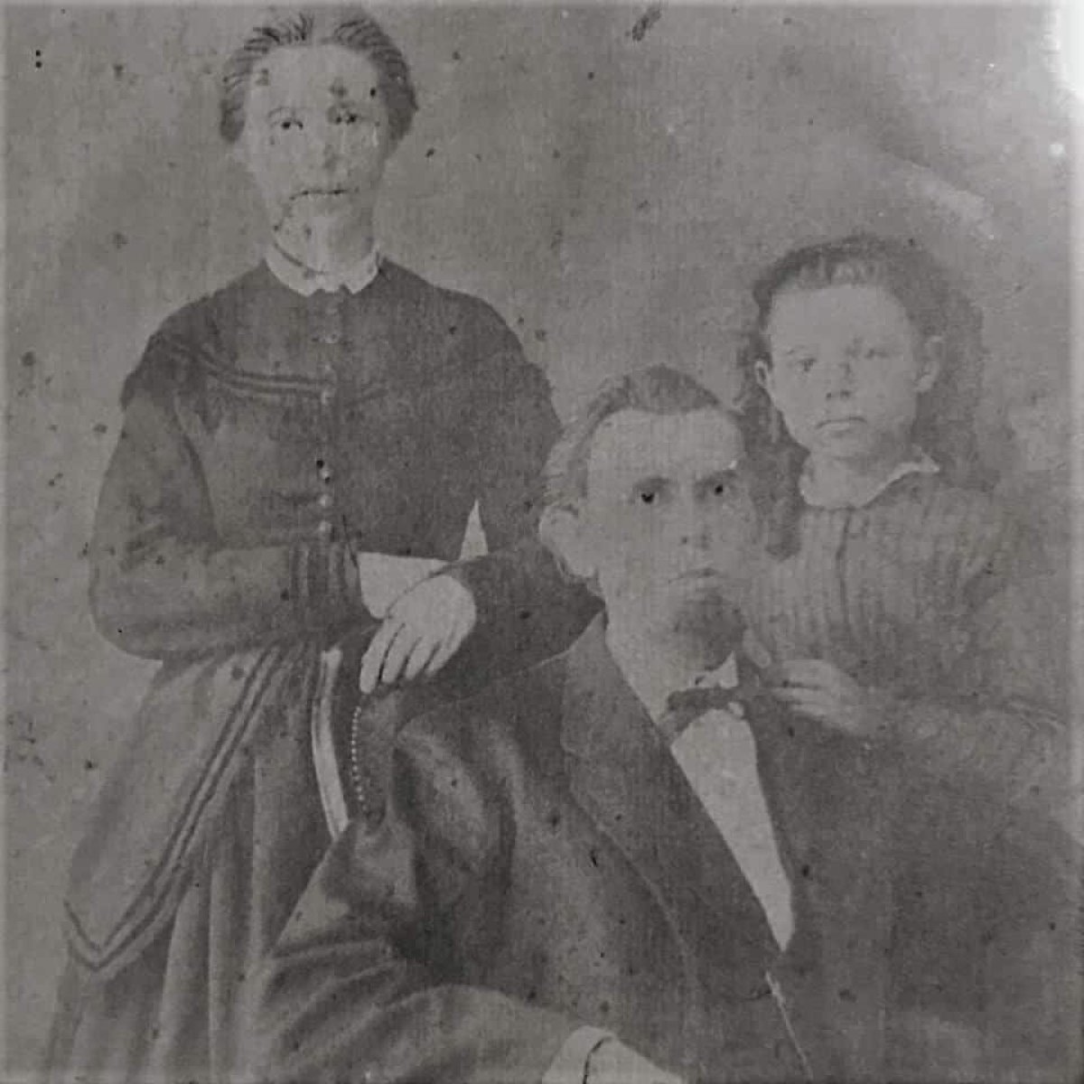 The Voelcker Family  Photo Credit : Erin Wallace Ghedi