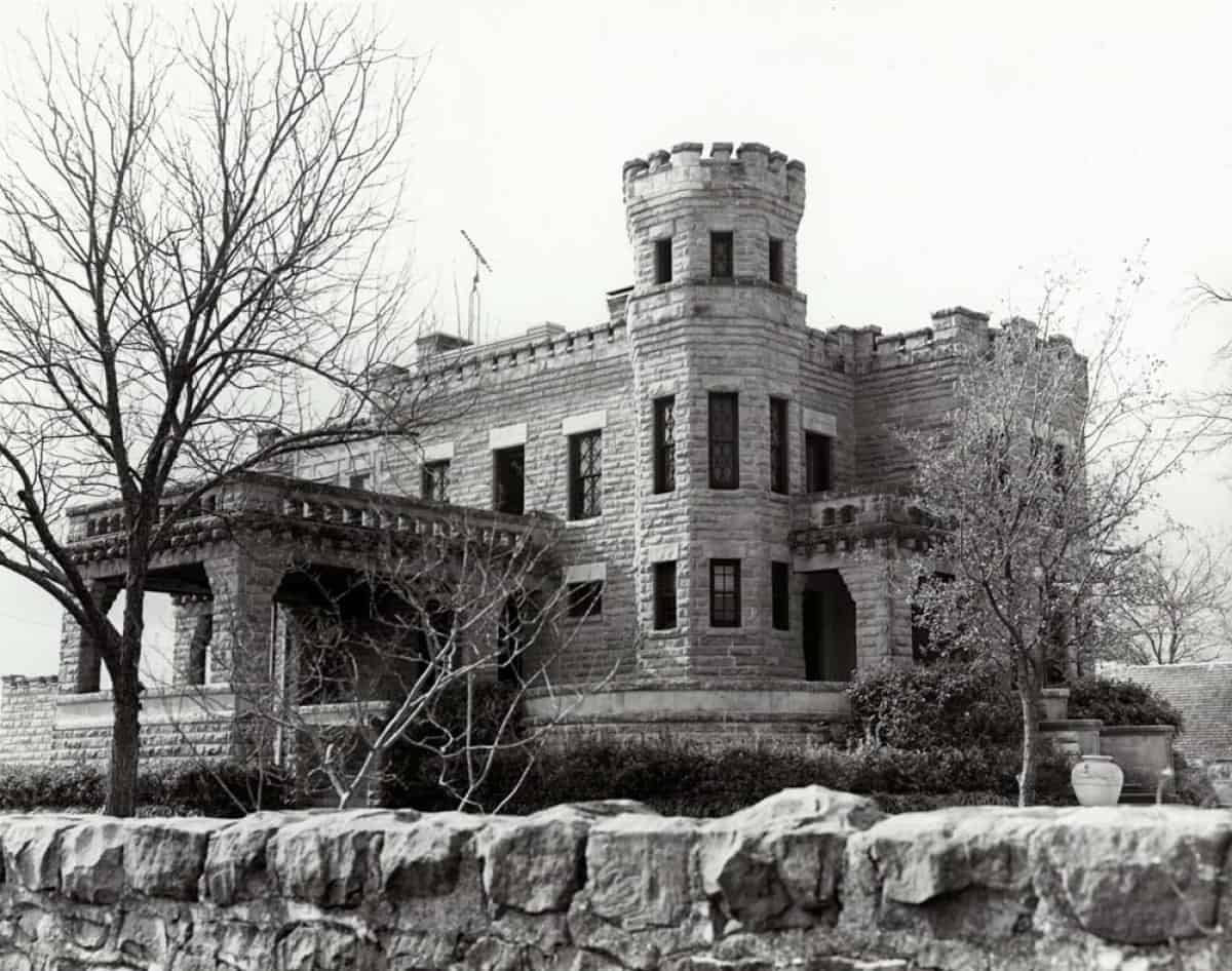 Cottonland Castle's sandstone entrance.